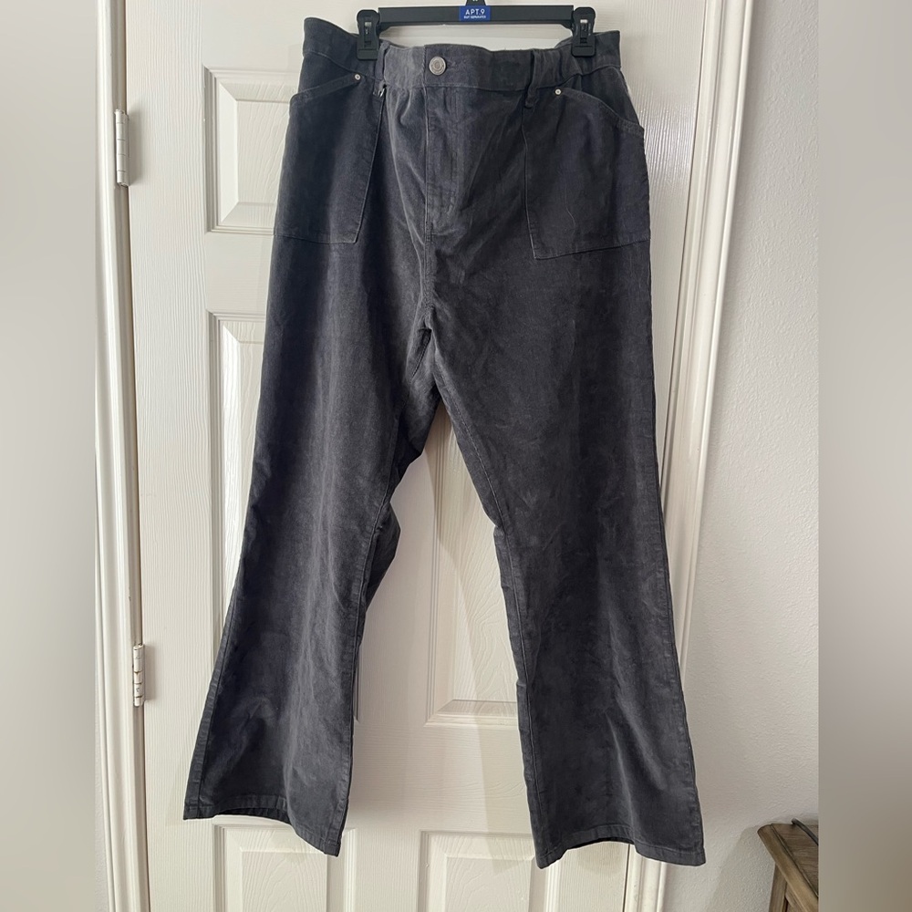 NWT - Cotton On grey corduroy boot cuts pants - size 24